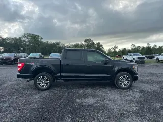 Ford F-150 2023 4x4 XL 4dr SuperCrew 5.5 ft. SB