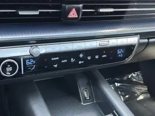 Hyundai IONIQ 6 2023 SE Standard Range 4dr Sedán