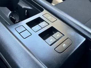 Hyundai IONIQ 6 2023 SE Standard Range 4dr Sedán