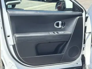 Hyundai IONIQ 5 2024 SE Standard Range 4dr Crossover