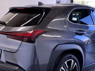 Lexus UX 250h 2023 4dr Crossover