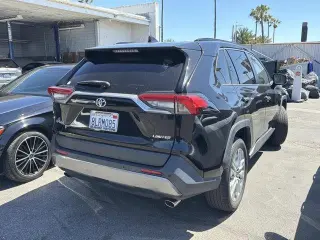 Toyota RAV4 2019 Limitado 4dr SUV