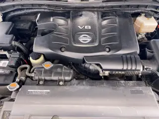 Nissan Armada 2017 4x2 SV 4dr SUV