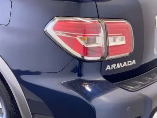 Nissan Armada 2017 4x2 SV 4dr SUV