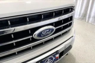 Ford F-150 2023 4x4 Lariat 4dr SuperCrew con cabina de 6.5 pies SB