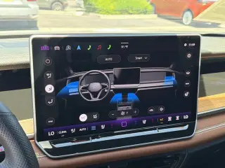 Volkswagen Tiguan 2025 AWD SEL R-Line 4Motion 4dr SUV
