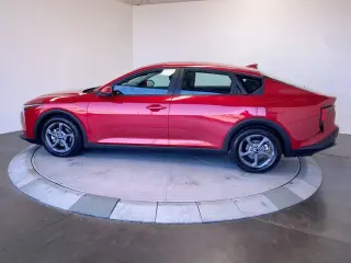 Kia K4 2025 LXS 4dr Sedán