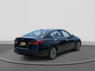 Nissan Altima 2023 2.5 SV 4dr Sedán
