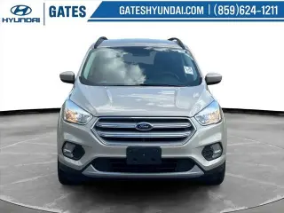 Ford Escape 2018 con tracción en las ruedas SE 4dr SUV