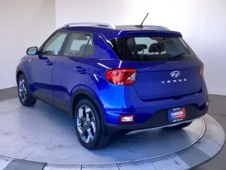 Vehículo Hyundai VENUE 2023 SEL 4dr Crossover