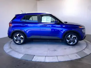 Vehículo Hyundai VENUE 2023 SEL 4dr Crossover