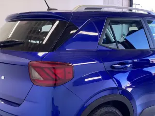 Vehículo Hyundai VENUE 2023 SEL 4dr Crossover