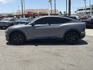 Ford Mustang Mach-E 2023 AWD Premium 4dr SUV