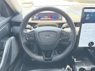 Ford Mustang Mach-E 2023 AWD Premium 4dr SUV