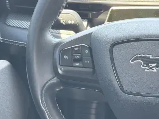 Ford Mustang Mach-E 2023 AWD Premium 4dr SUV