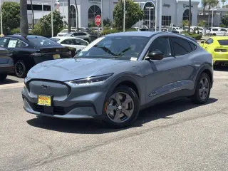 Ford Mustang Mach-E 2023 Select 4dr SUV