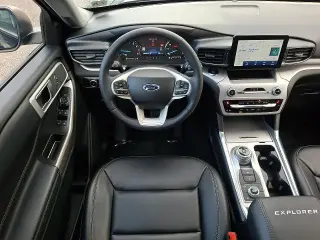 Ford Explorer 2024 AWD XLT 4dr SUV
