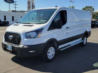 Ford Transit 2025 250 3dr LWB Techo Bajo Furgón de Carga