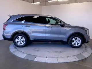 Kia Sorento 2025 LX 4dr SUV