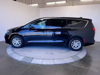 Chrysler Pacifica 2025 Select 4dr Mini-Van