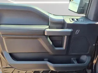 Ford F-150 2015 4x4 Platinum 4dr SuperCrew 5.5 ft. SB
