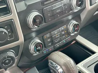 Ford F-150 2019 4x4 King Ranch 4dr SuperCrew 5.5 ft. SB