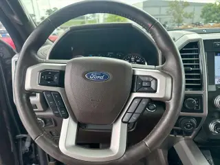 Ford F-150 2019 4x4 King Ranch 4dr SuperCrew 5.5 ft. SB