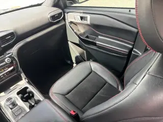 Ford Explorer 2024 con tracción en las cuatro ruedas ST-Line 4dr SUV