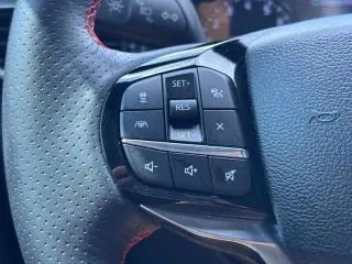 Ford Explorer 2024 con tracción en las cuatro ruedas ST-Line 4dr SUV