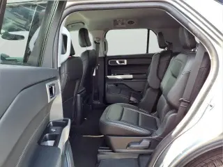 Explorador Ford 2024 AWD XLT 4dr SUV