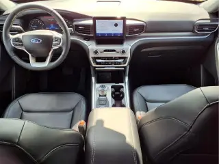 Explorador Ford 2024 AWD XLT 4dr SUV