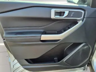 Explorador Ford 2024 AWD XLT 4dr SUV