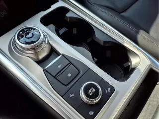 Explorador Ford 2024 AWD XLT 4dr SUV