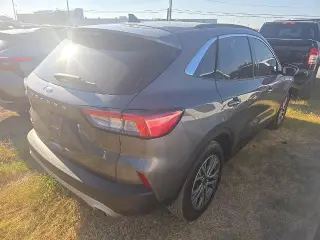 Ford Escape 2022 SEL 4dr SUV