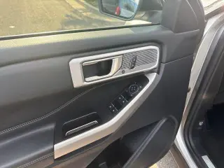 Ford Explorer 2022 AWD Limited 4dr SUV