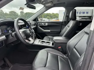 Explorador Ford 2023 AWD XLT 4dr SUV
