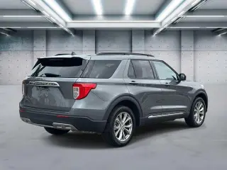 Explorador Ford 2023 AWD XLT 4dr SUV