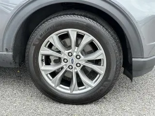 Explorador Ford 2023 AWD XLT 4dr SUV