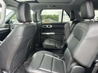 Explorador Ford 2023 AWD XLT 4dr SUV