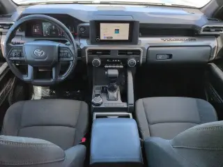 Toyota Tacoma 2024 4x4 TRD Sport 4dr Double Cab 5.0 ft SB 8A