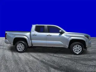 Toyota Tacoma 2024 4x4 TRD Sport 4dr Double Cab 5.0 ft SB 8A