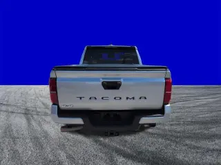 Toyota Tacoma 2024 4x4 TRD Sport 4dr Double Cab 5.0 ft SB 8A