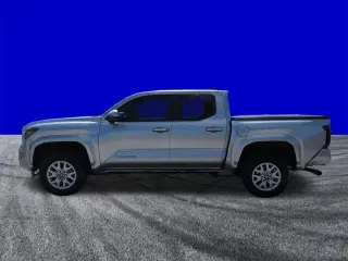 Toyota Tacoma 2024 4x4 TRD Sport 4dr Double Cab 5.0 ft SB 8A