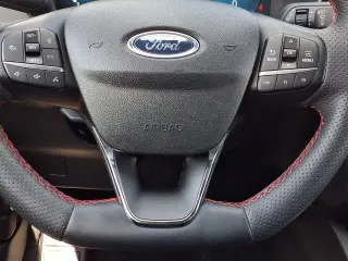 Ford Escape 2023 con tracción en las ruedas ST-Line Select 4dr SUV