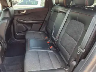 Ford Escape 2023 con tracción en las ruedas ST-Line Select 4dr SUV