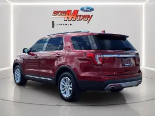 Explorador Ford 2017 XLT 4dr SUV