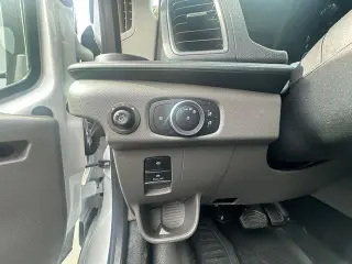 Ford Transit 2025 250 3dr SWB Low Roof Van de Carga