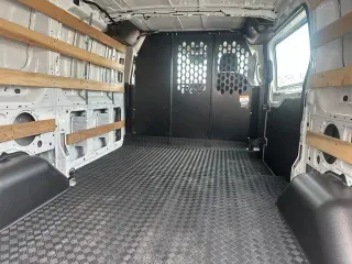 Ford Transit 2025 250 3dr SWB Low Roof Van de Carga
