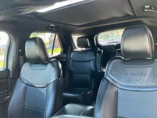 Ford Explorer 2020 con tracción en las cuatro ruedas ST 4dr SUV