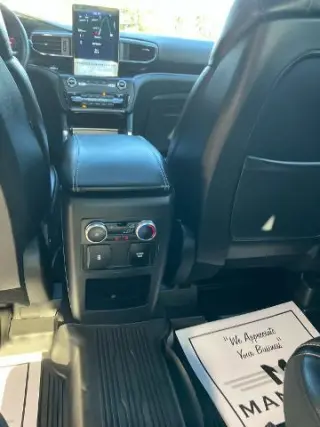Ford Explorer 2020 con tracción en las cuatro ruedas ST 4dr SUV